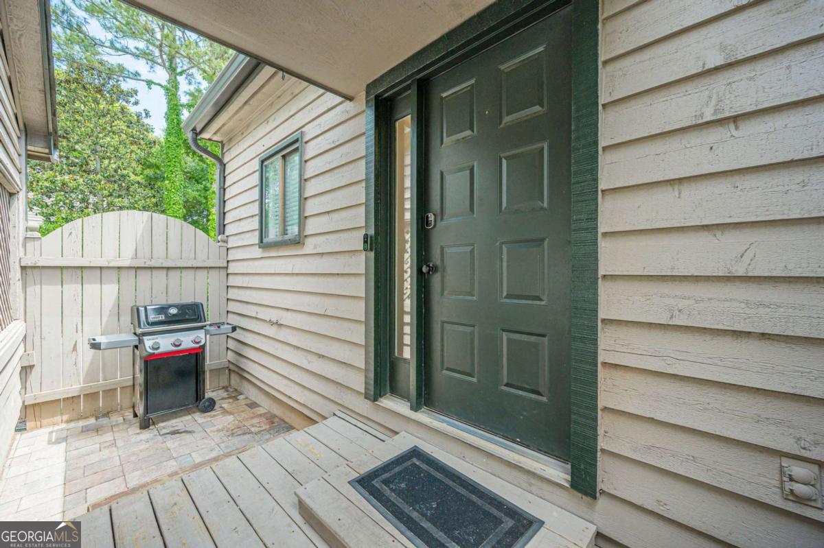 526 Gardenia Lane Marietta GA 30068