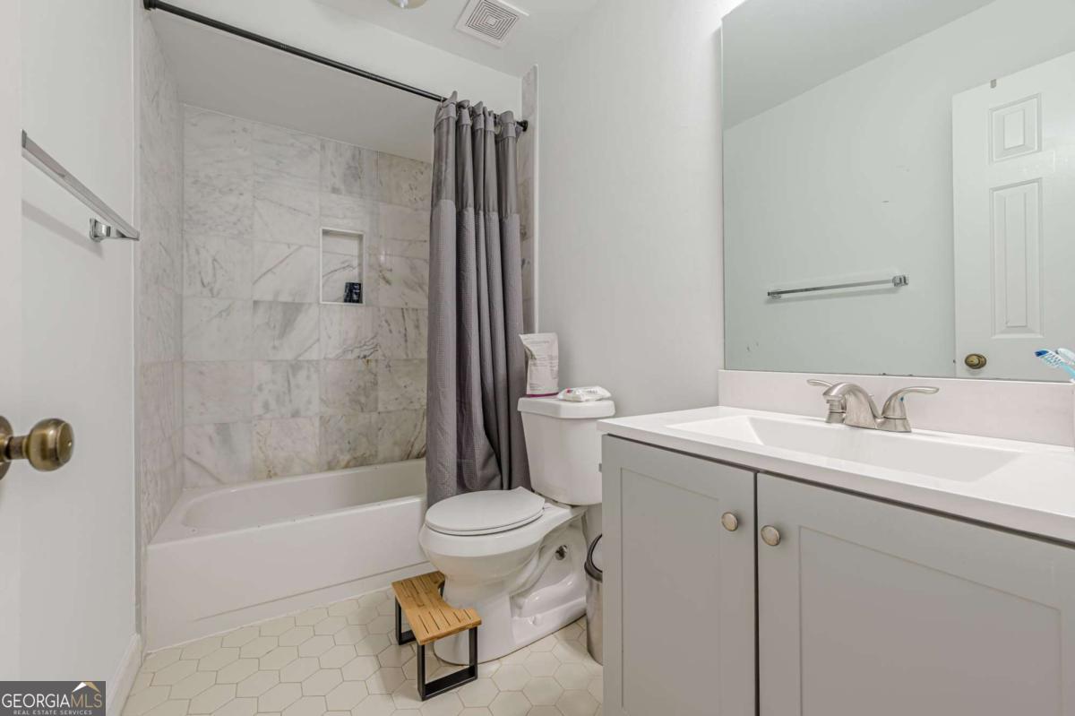 526 Gardenia Lane Marietta GA 30068