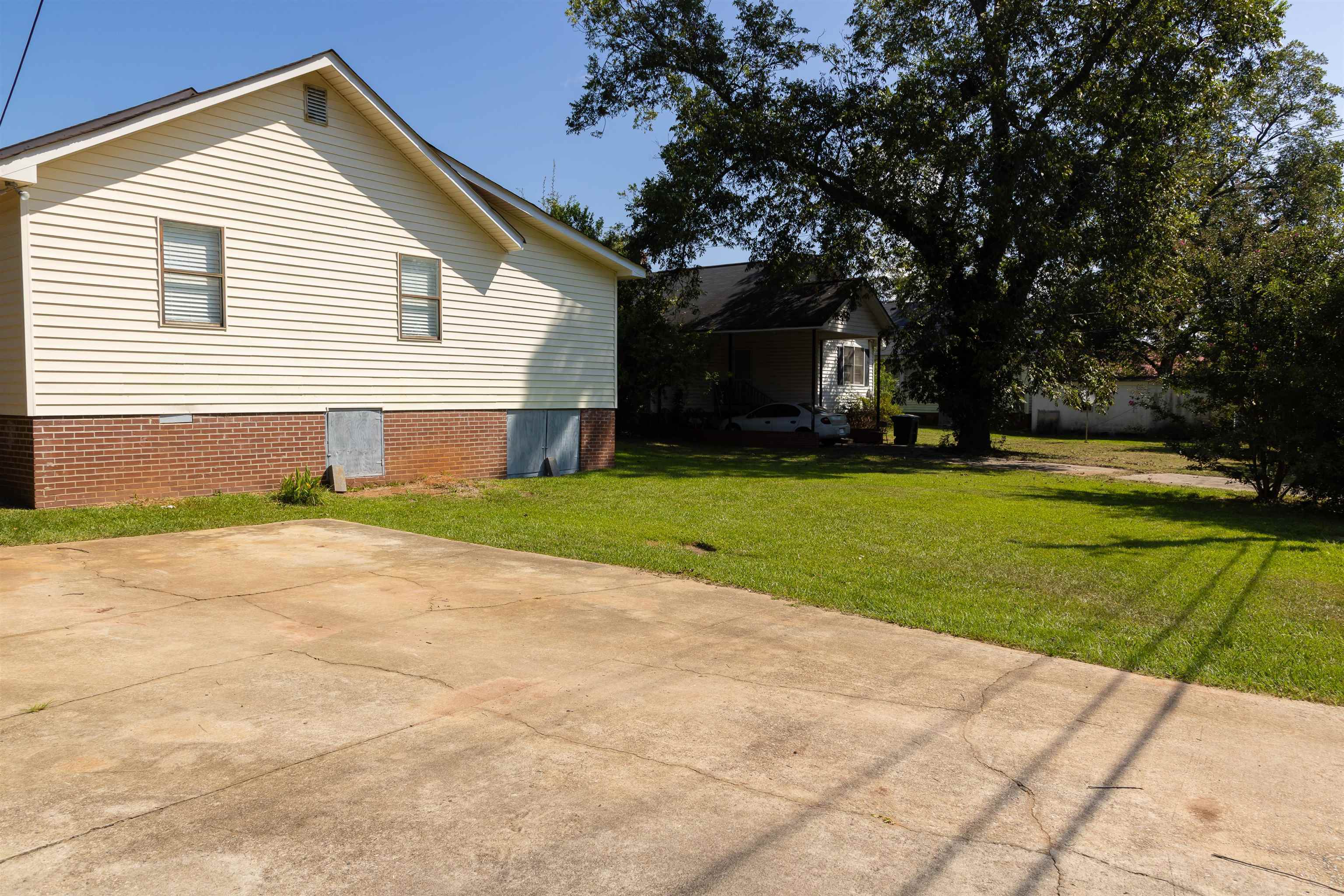 524 W Goodrich Avenue Thomaston GA 30286