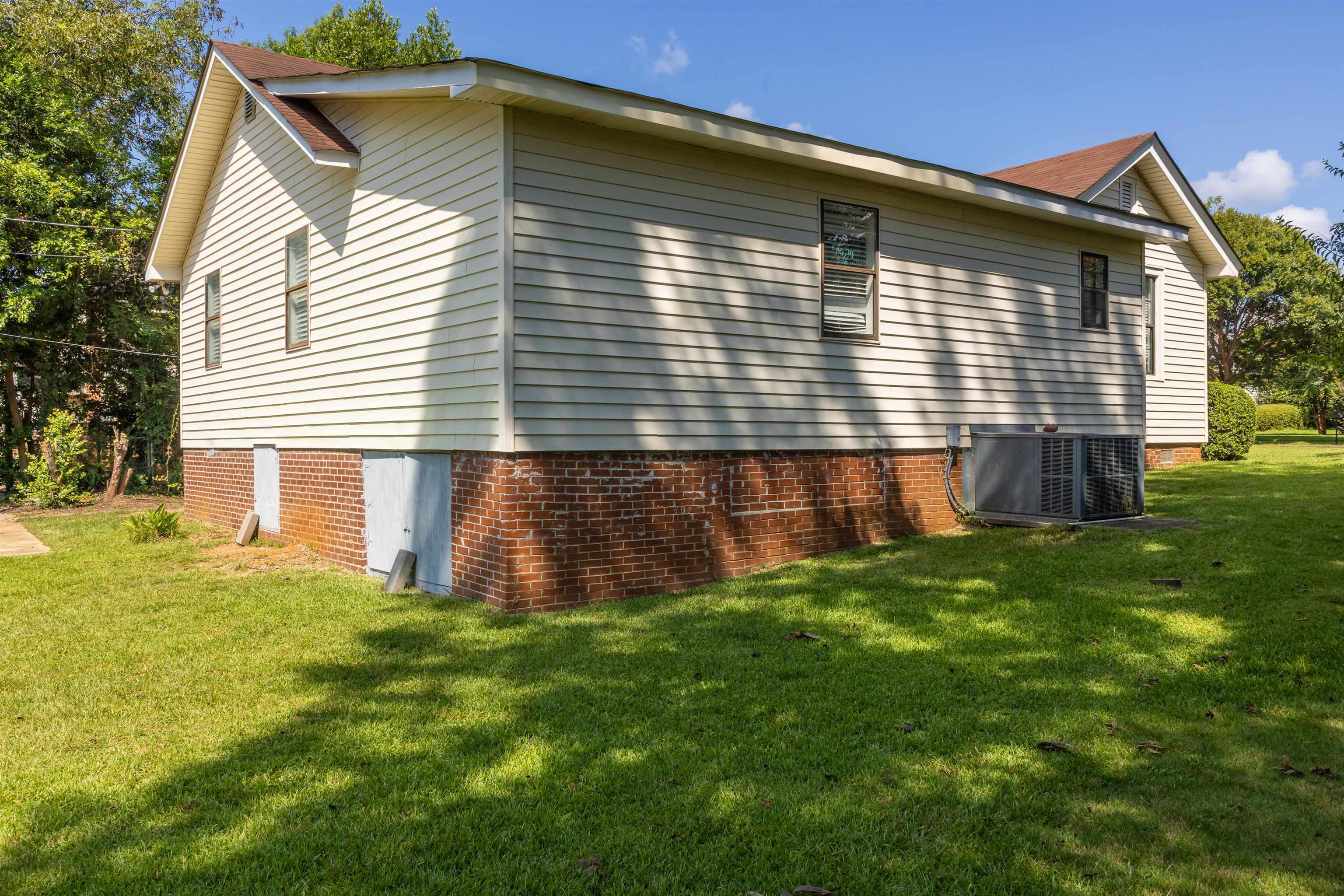 524 W Goodrich Avenue Thomaston GA 30286