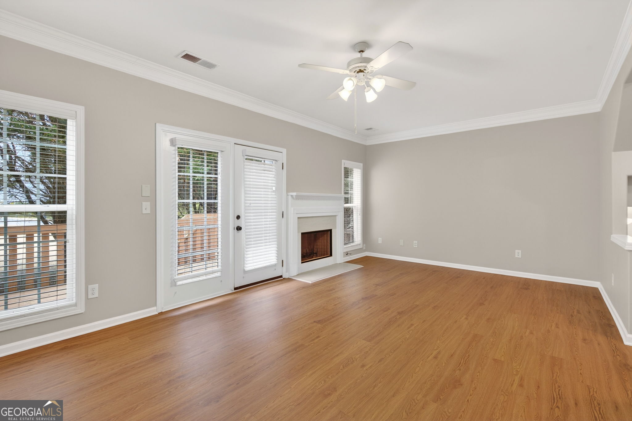 1186 Lake Point Way Suwanee GA 30024