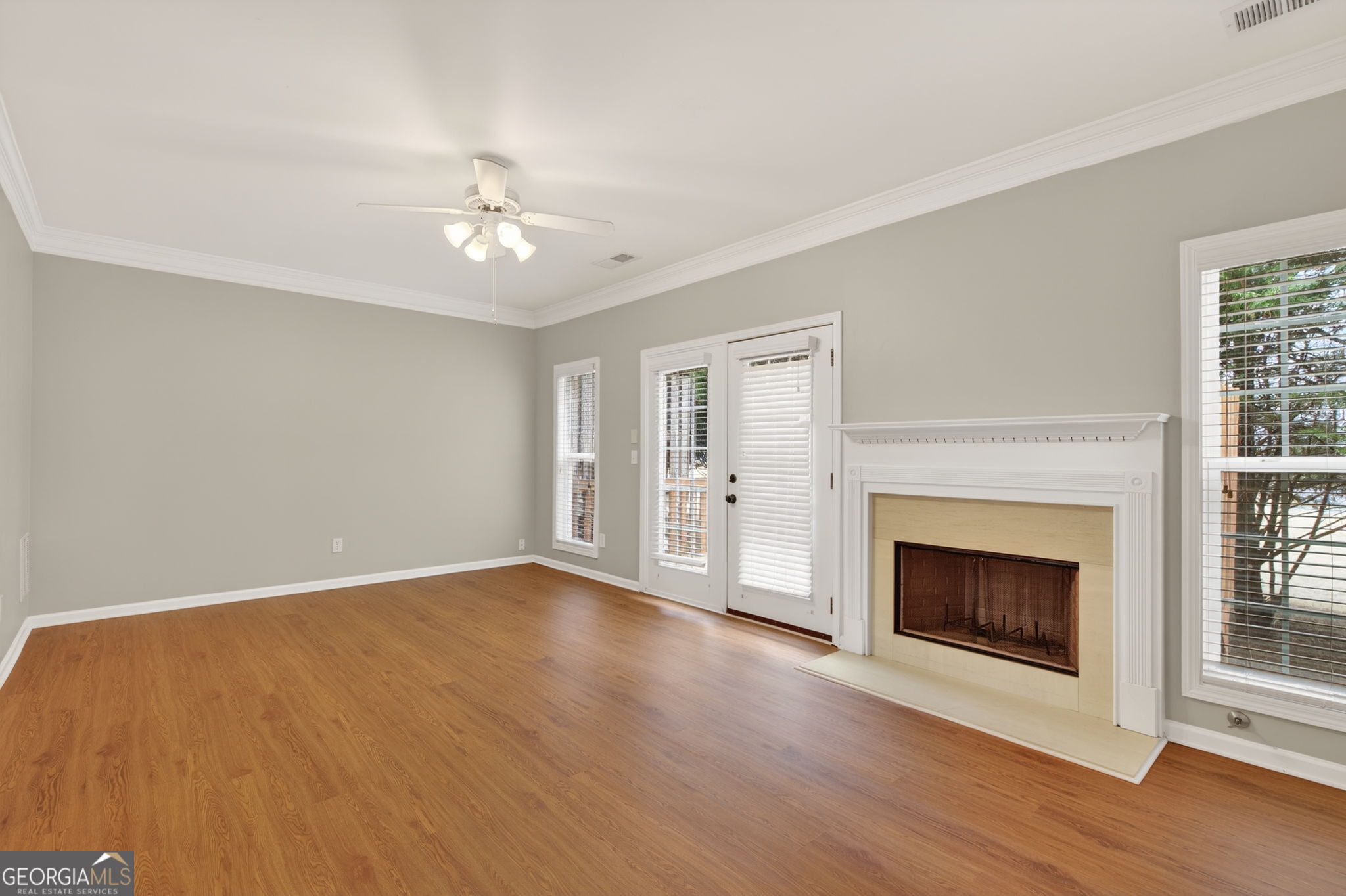 1186 Lake Point Way Suwanee GA 30024