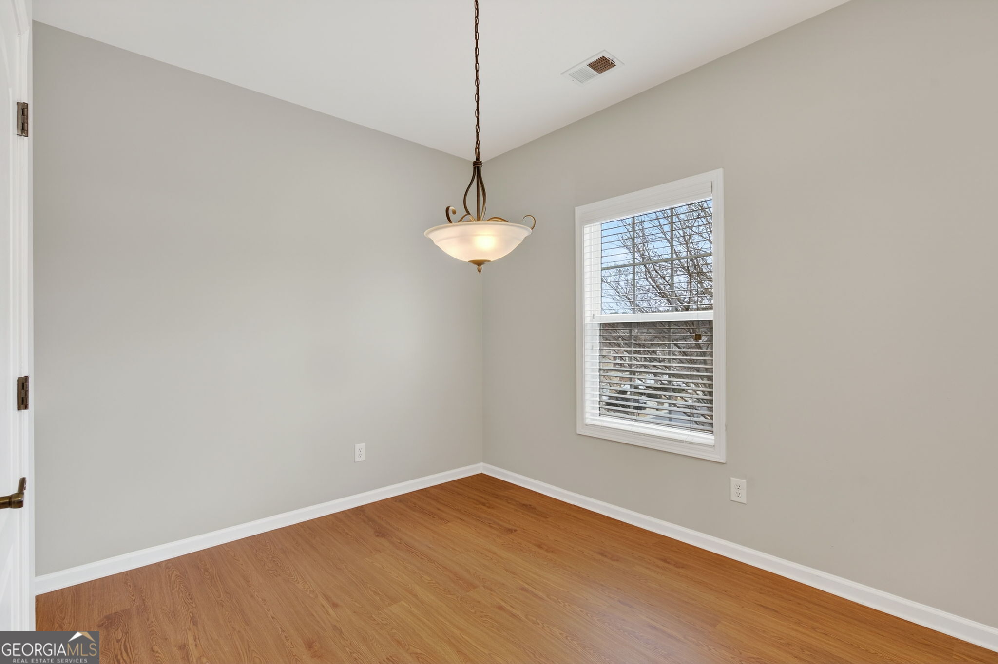 1186 Lake Point Way Suwanee GA 30024