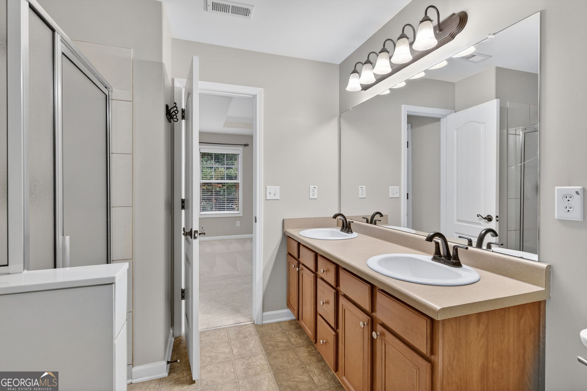 1186 Lake Point Way Suwanee GA 30024