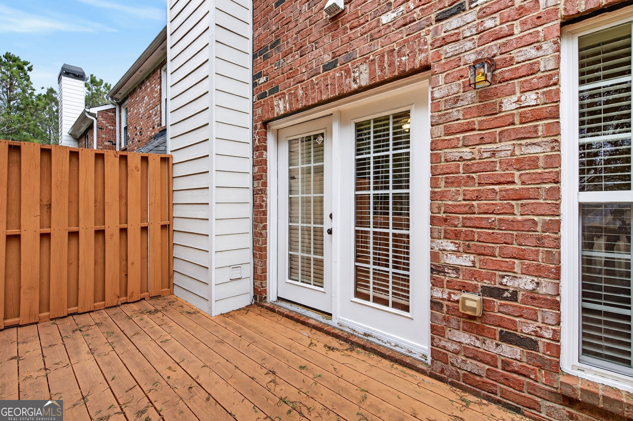 1186 Lake Point Way Suwanee GA 30024