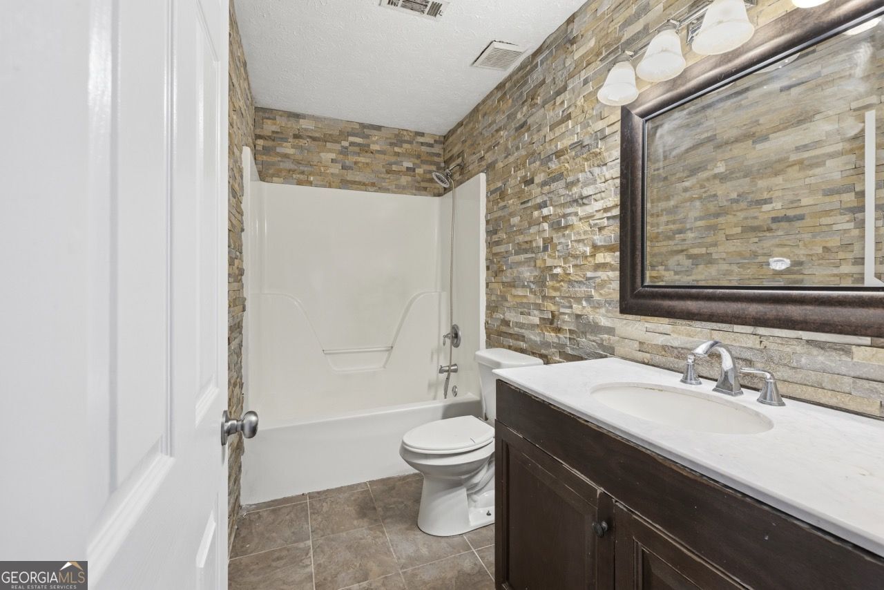 1416 St Charles Court Conyers GA 30094