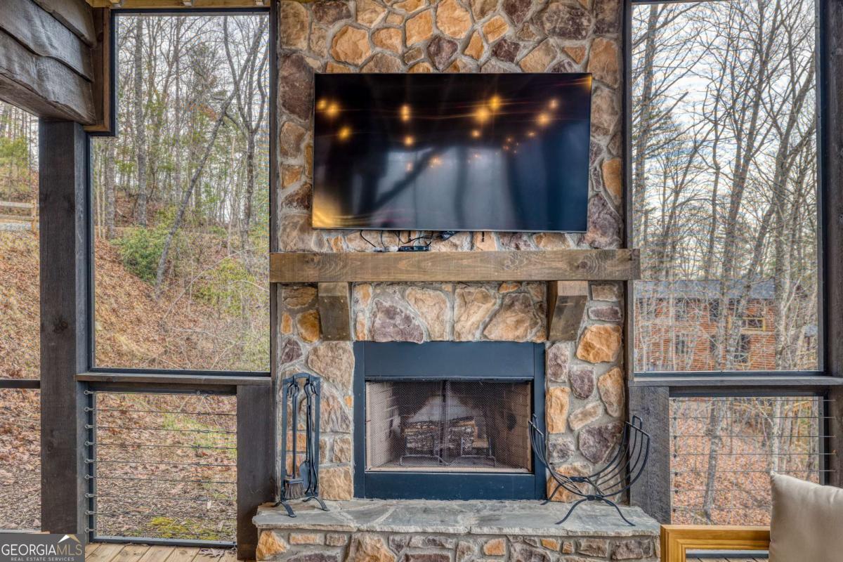 49 Chestnut Overlook Blue Ridge GA 30513