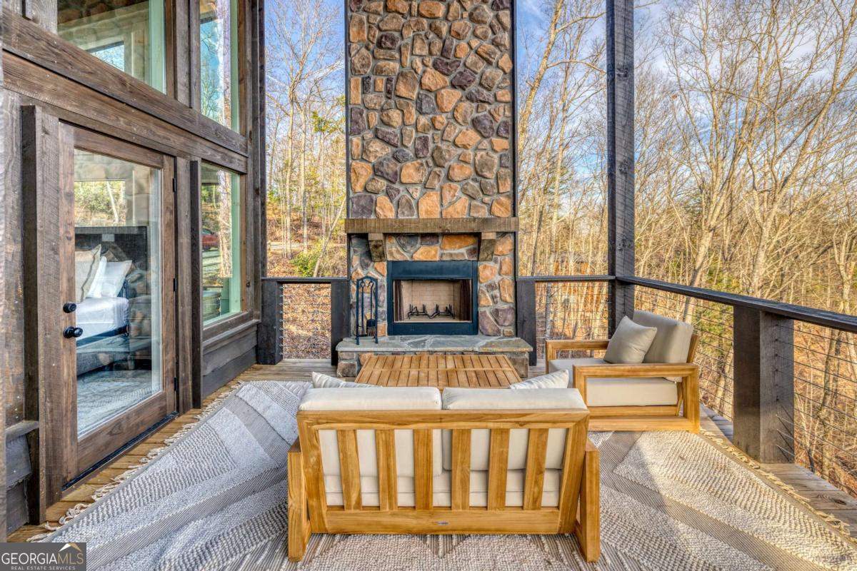 49 Chestnut Overlook Blue Ridge GA 30513
