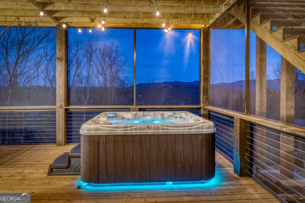 49 Chestnut Overlook Blue Ridge GA 30513
