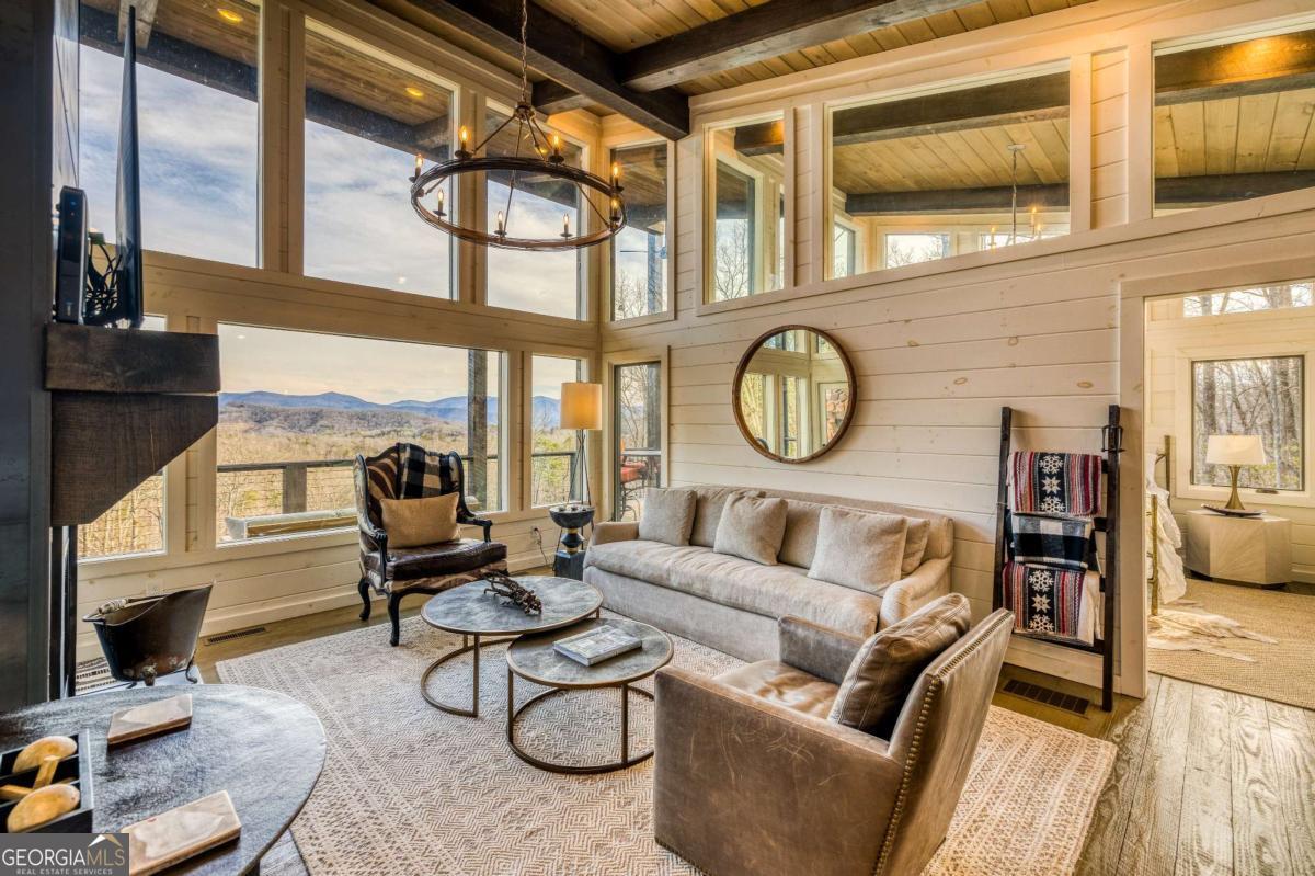 49 Chestnut Overlook Blue Ridge GA 30513