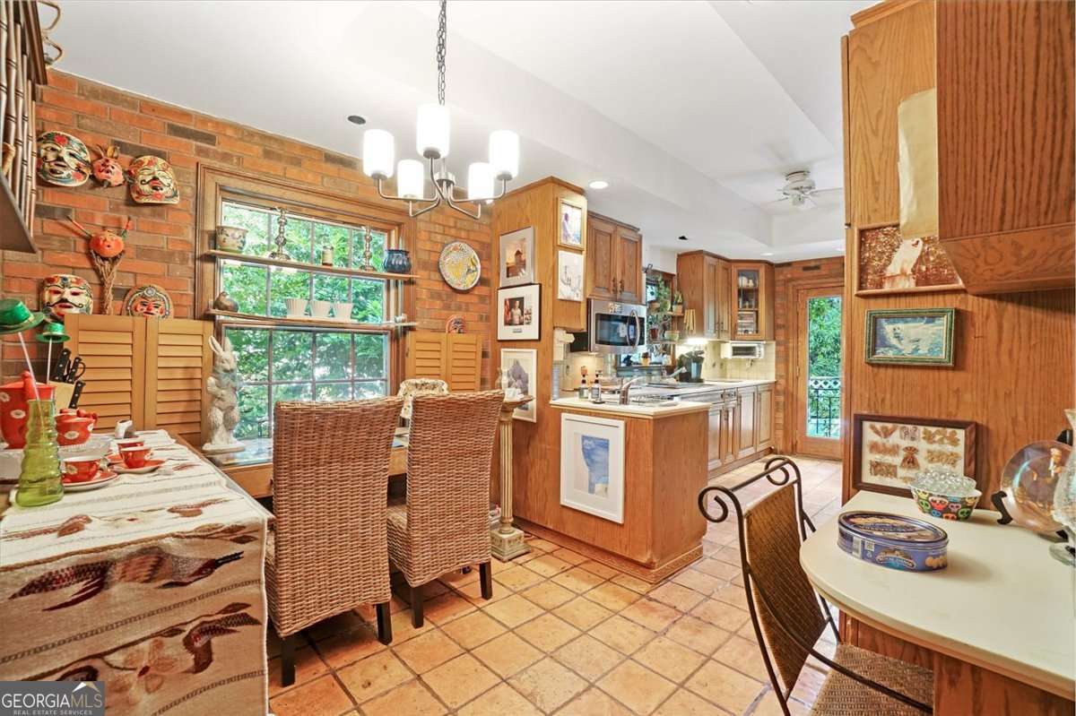 3061 Peachtree Drive NE Atlanta GA 30305