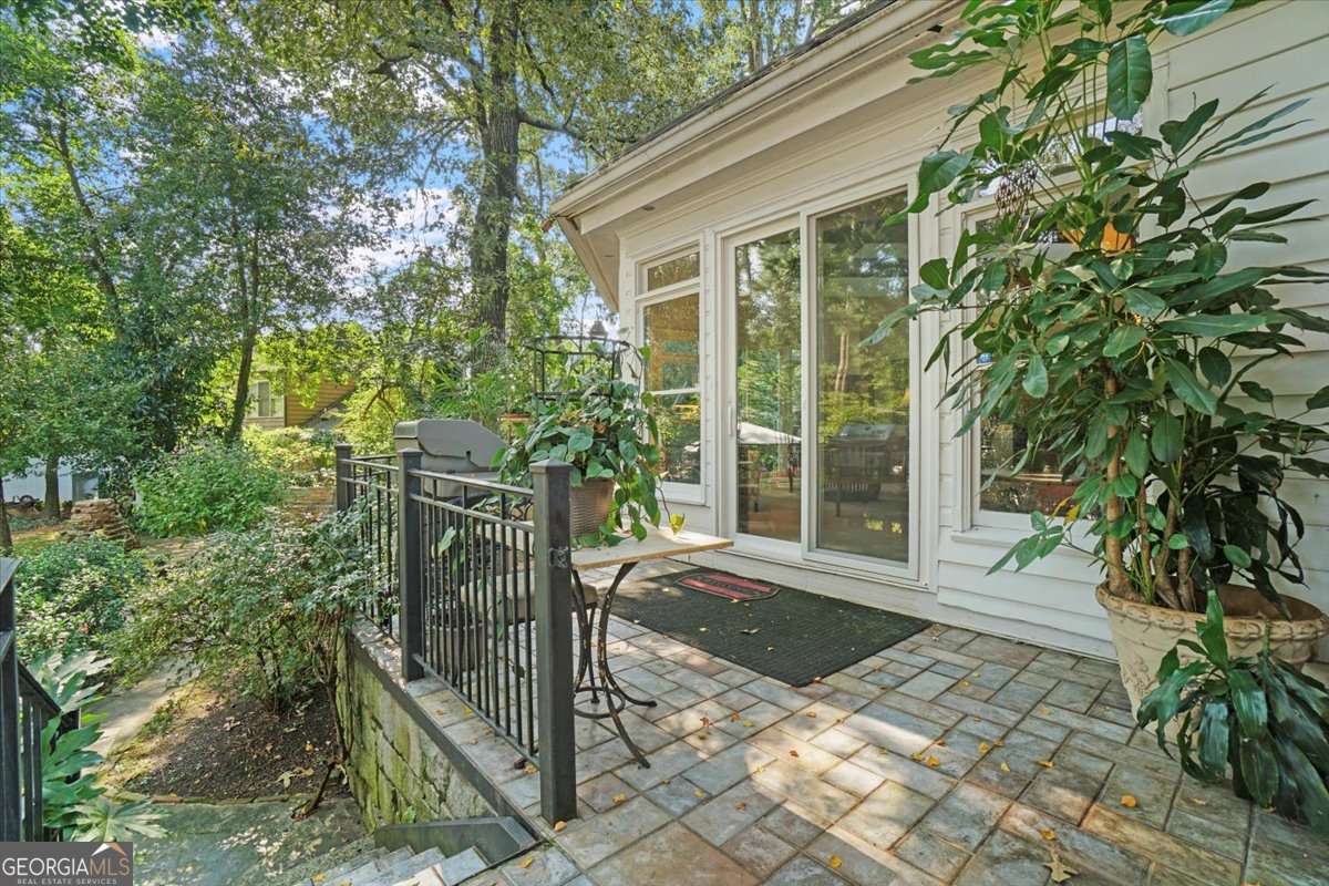 3061 Peachtree Drive NE Atlanta GA 30305