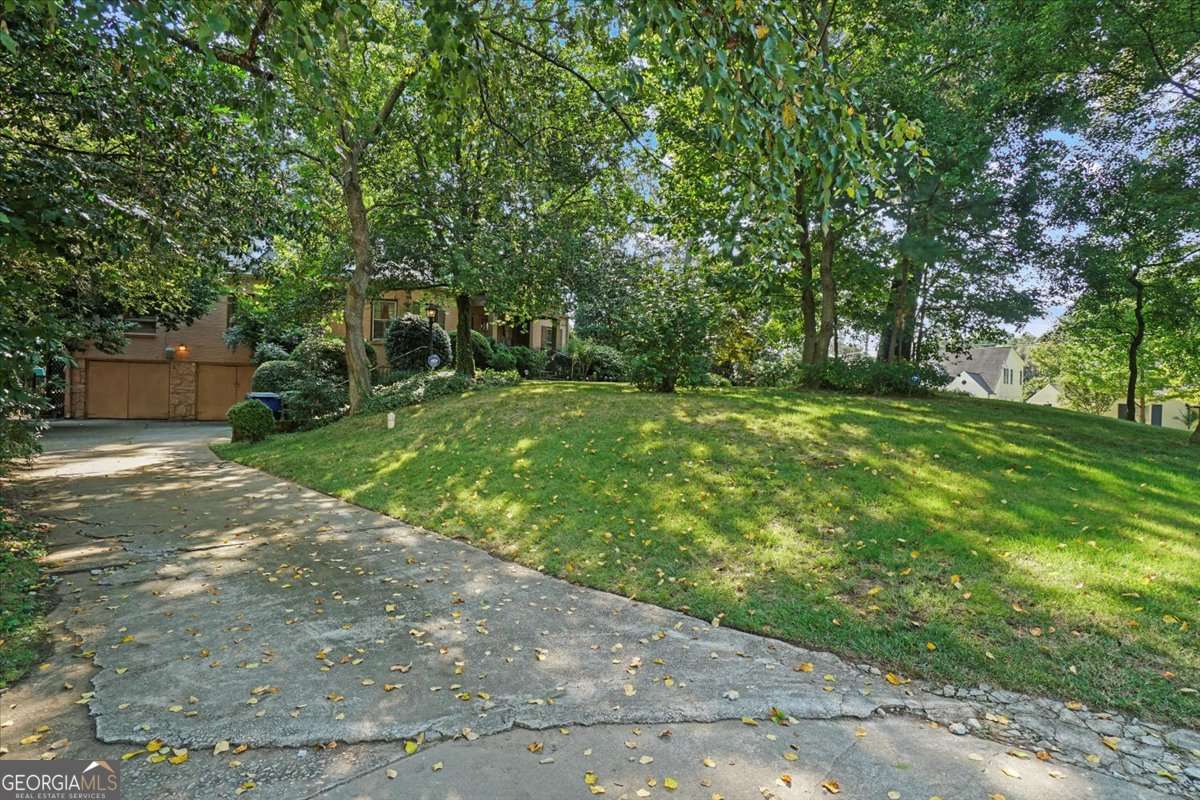 3061 Peachtree Drive NE Atlanta GA 30305