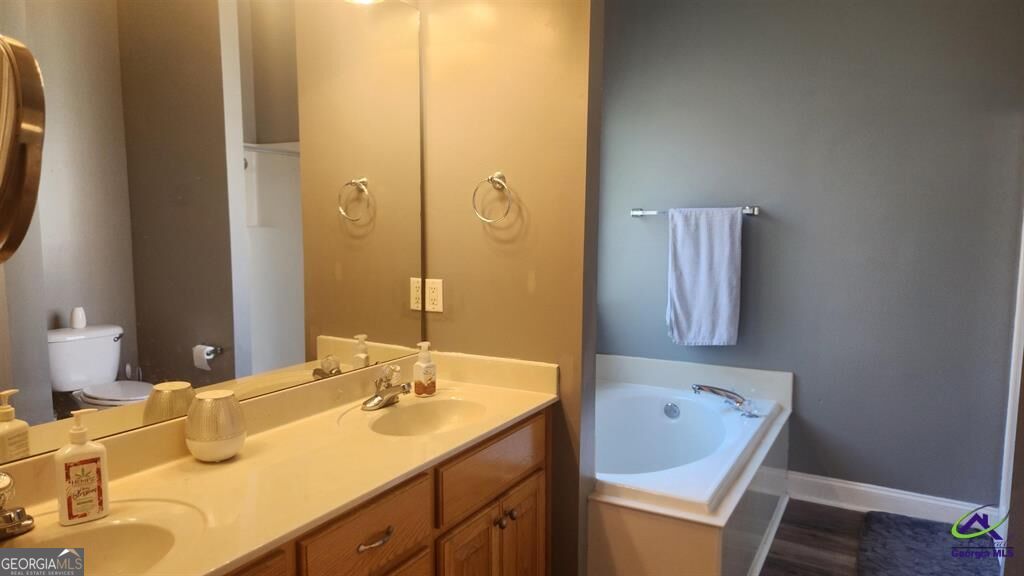 220 Carrington Lane Centerville GA 31028