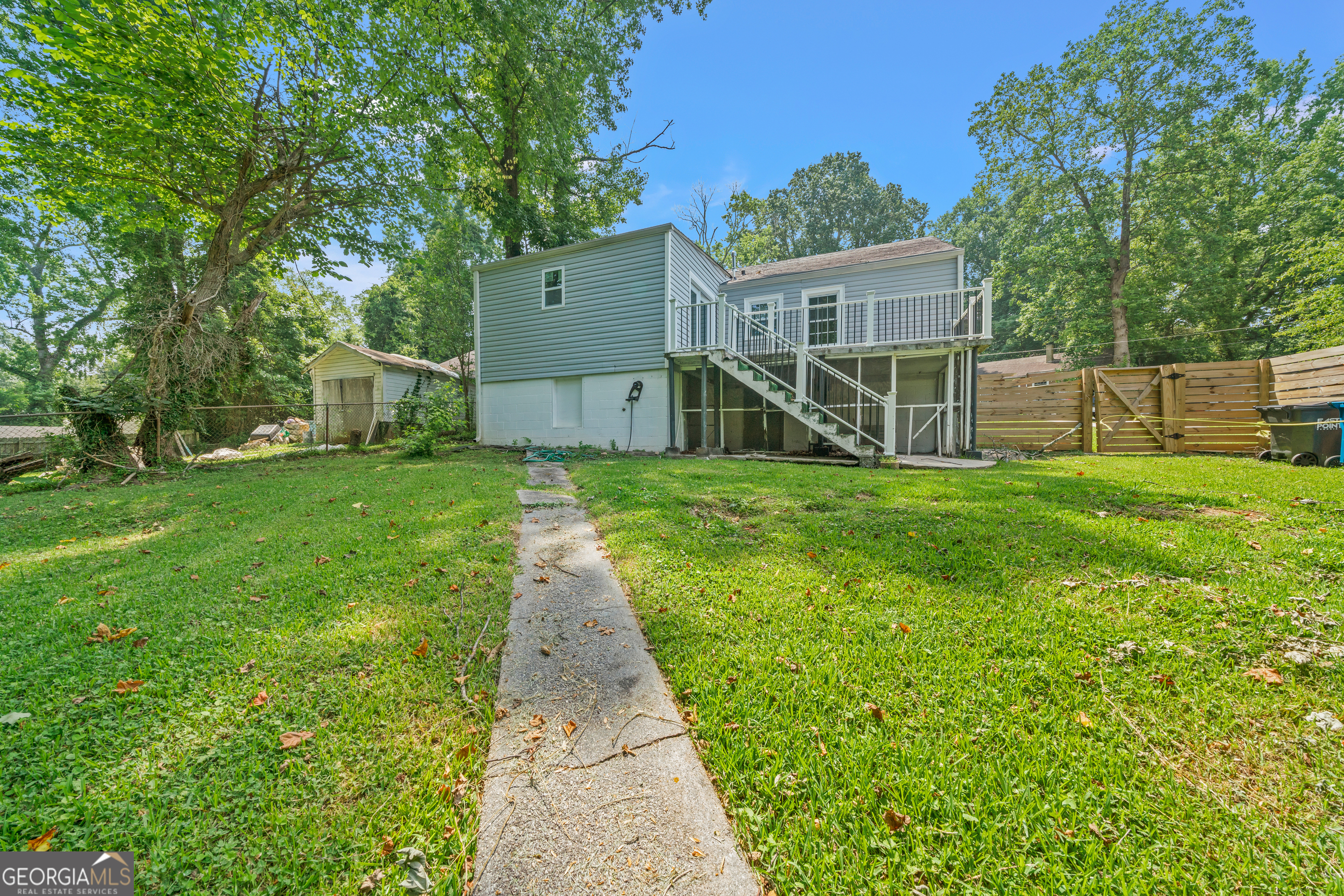1053 Blount Place East Point GA 30344