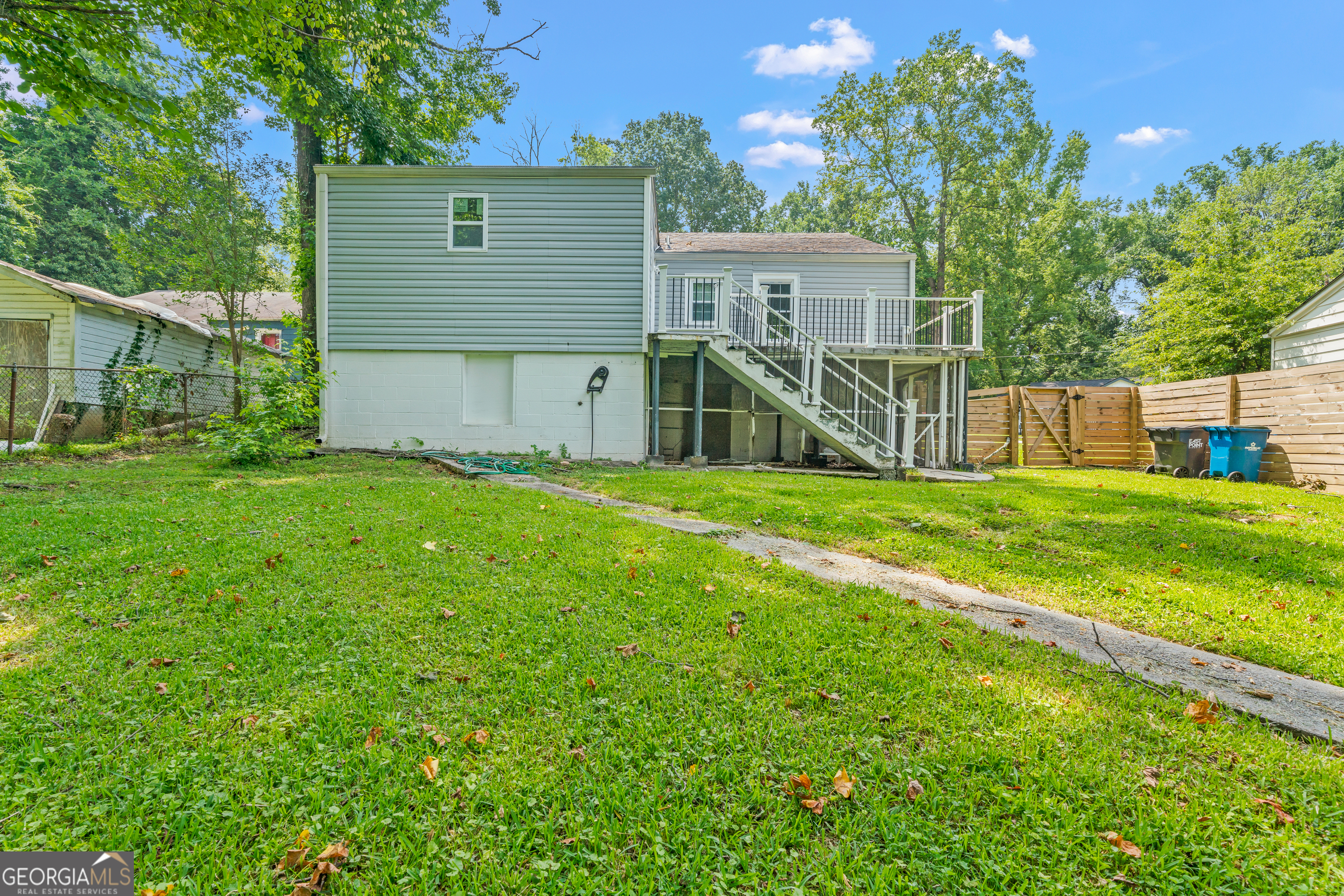 1053 Blount Place East Point GA 30344