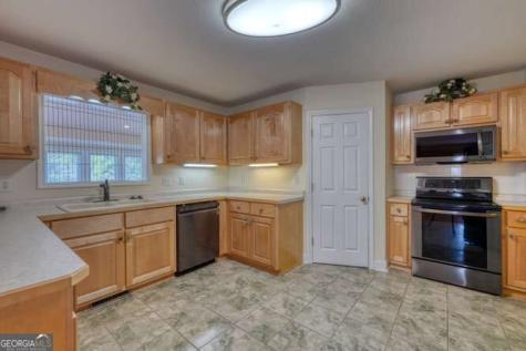 2105 Gordon Drive Young Harris GA 30582