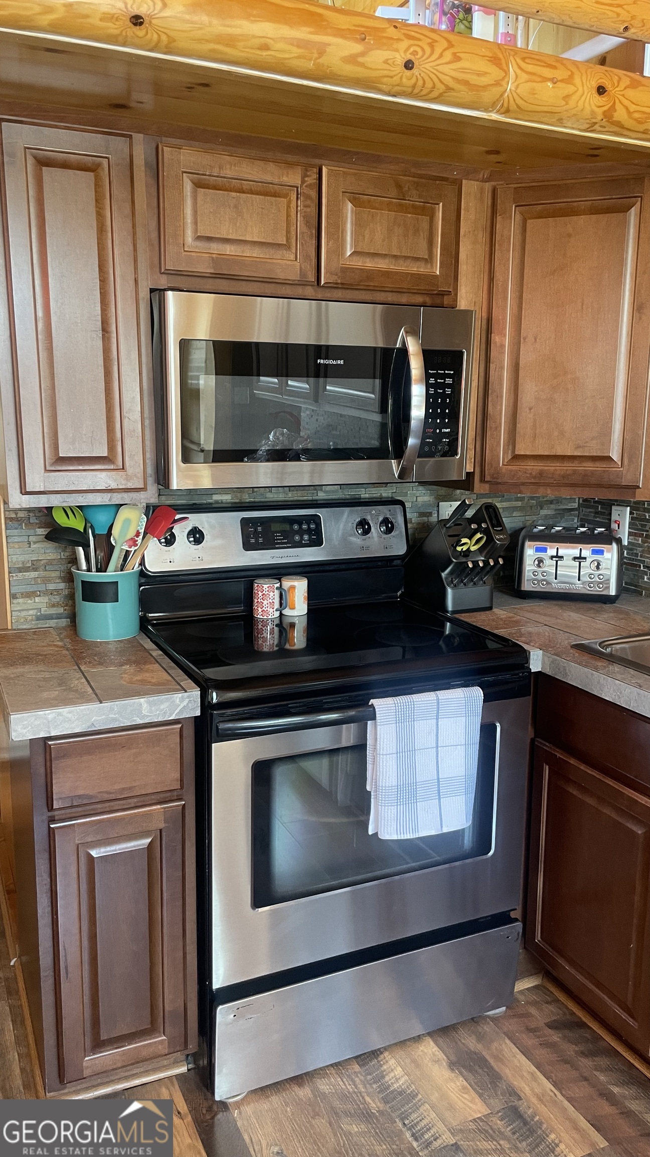 8 Cindy Parkway Cleveland GA 30528