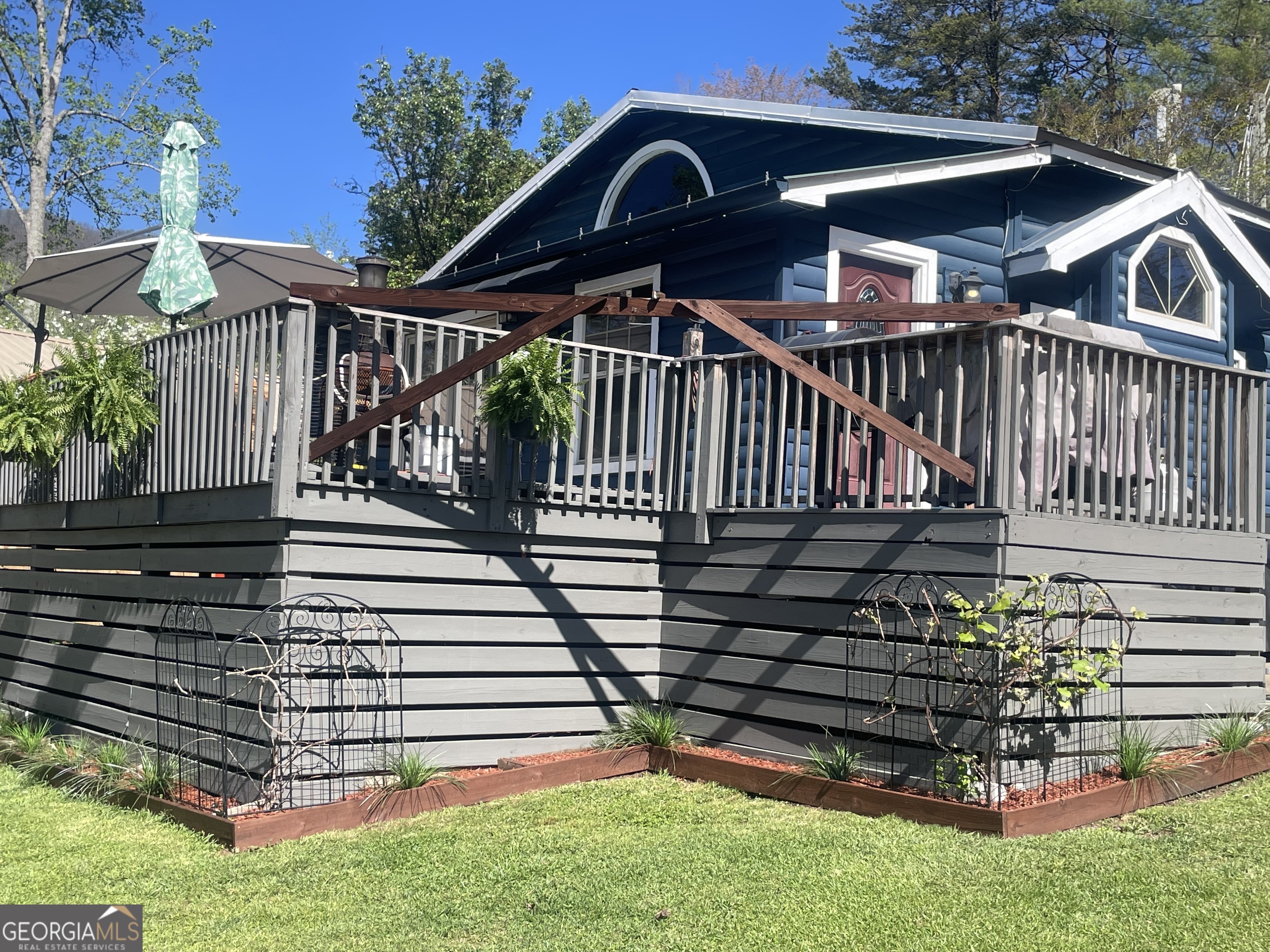 8 Cindy Parkway Cleveland GA 30528