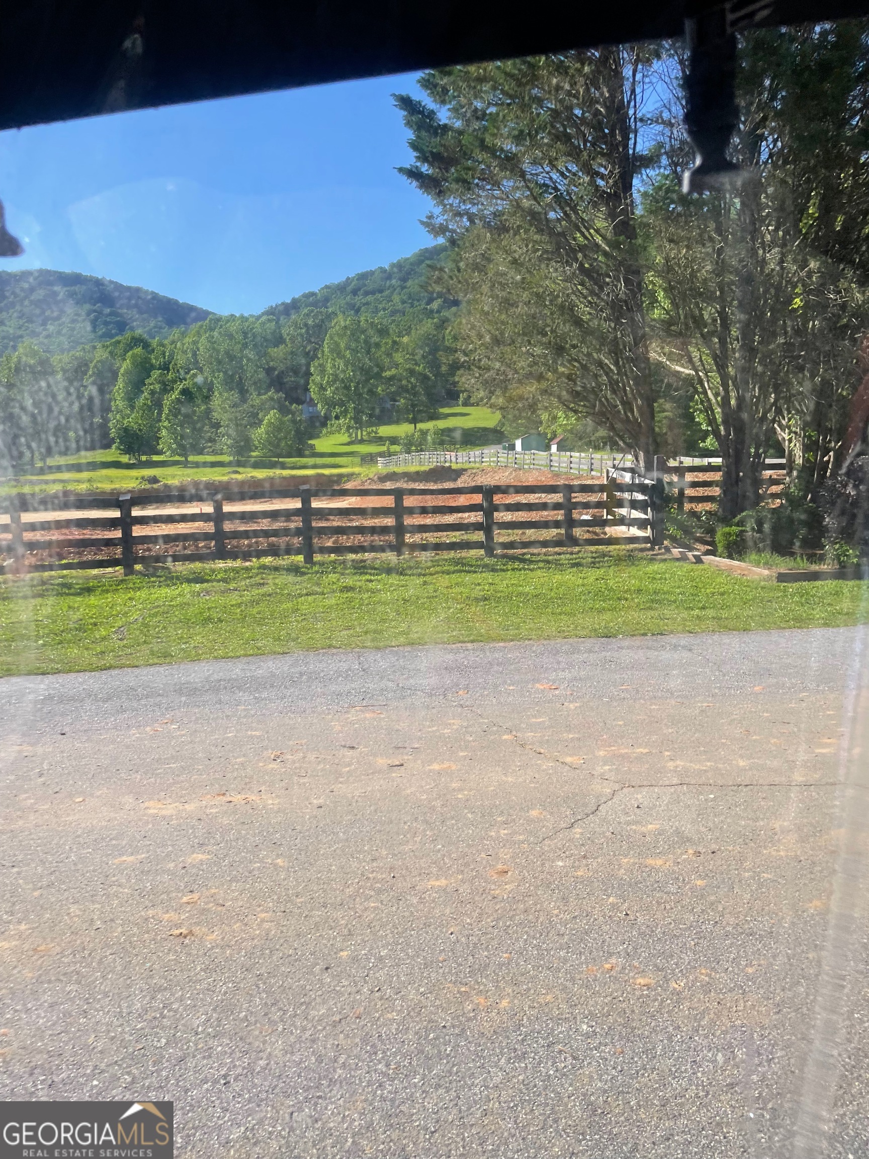 8 Cindy Parkway Cleveland GA 30528