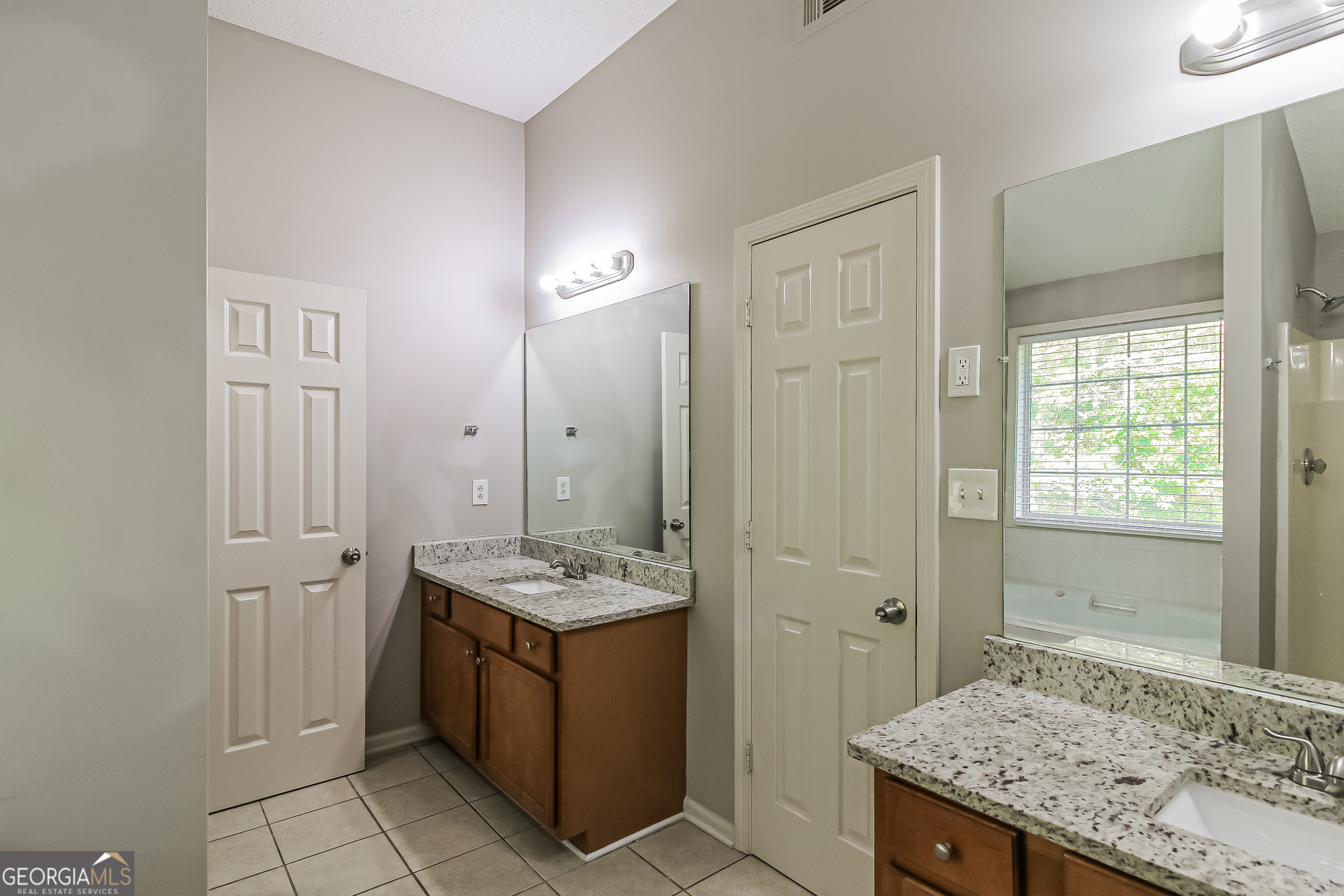 4880 Browns Mill Ferry Road Lithonia GA 30038