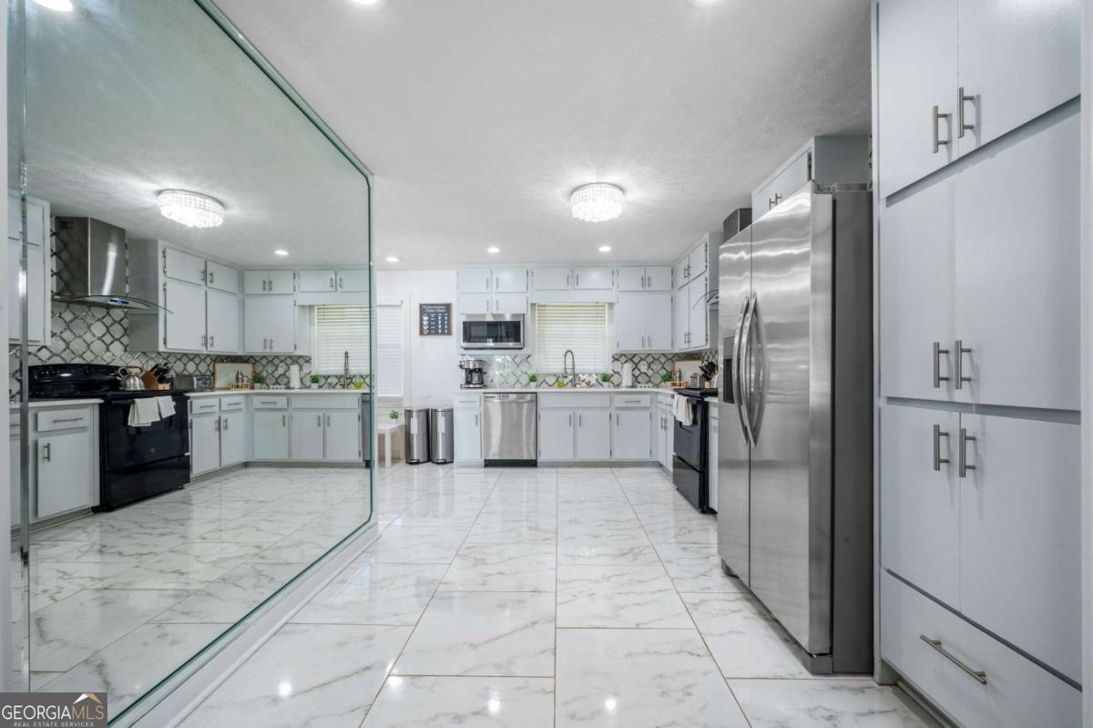 493 Greg Drive SW Lilburn GA 30047
