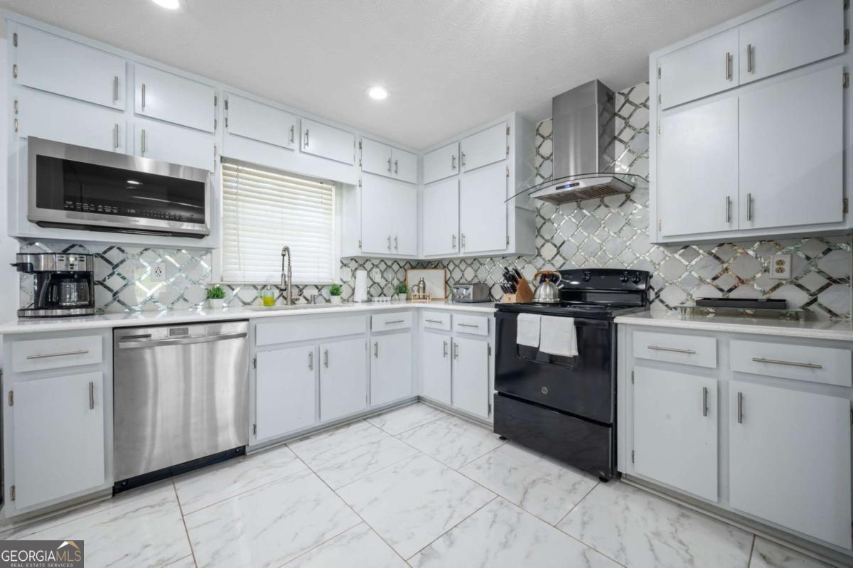 493 Greg Drive SW Lilburn GA 30047