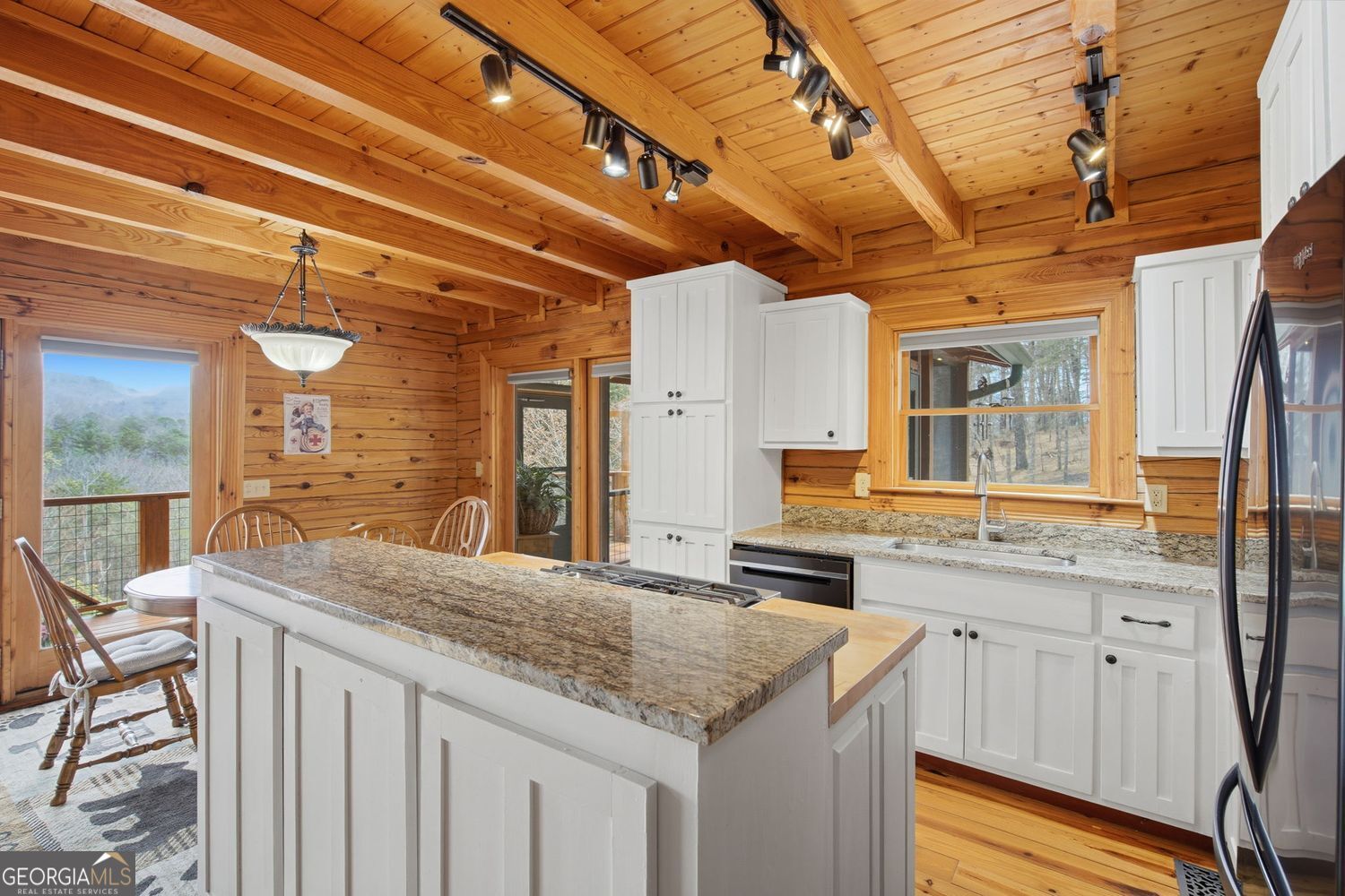1399 Old Parker Place Road Ellijay GA 30536