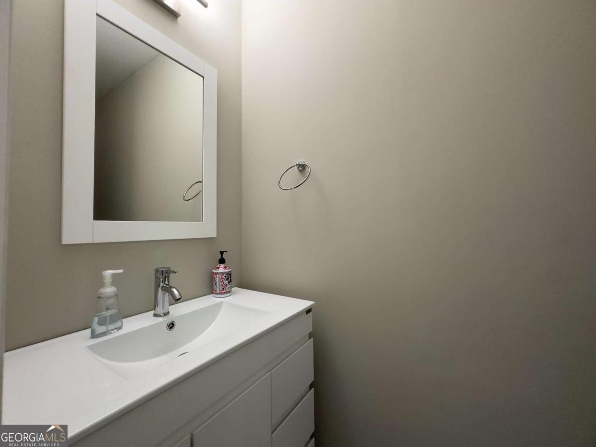 2315 Shore View Way Suwanee GA 30024