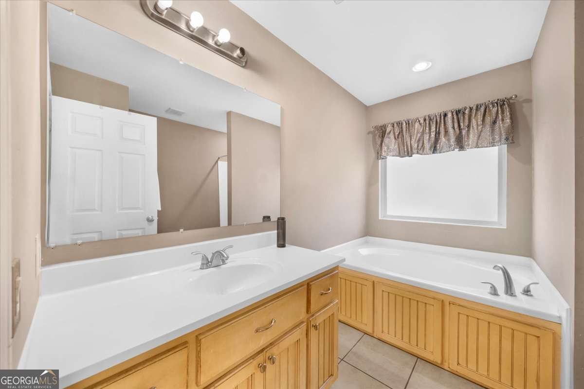 212 Whispering Pine Circle NE White GA 30184