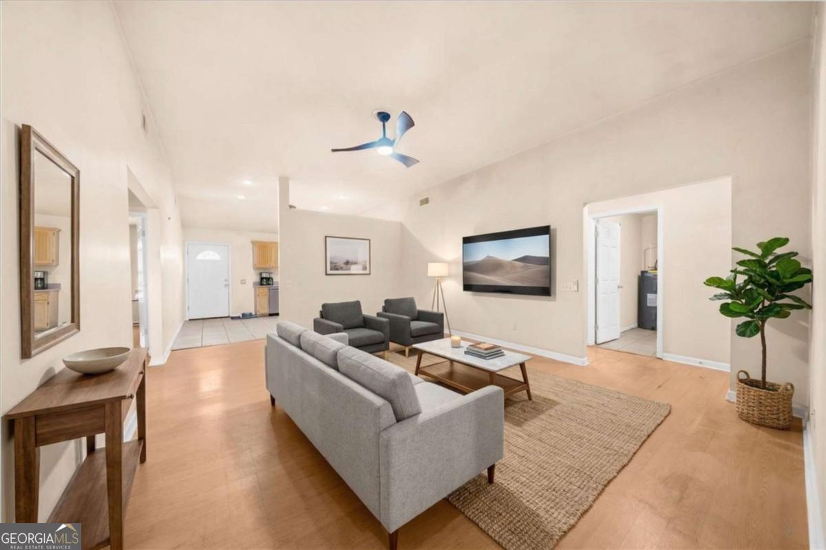 212 Whispering Pine Circle NE White GA 30184