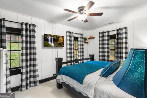 106 Settawig Road Brasstown NC 28902