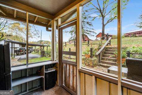 106 Settawig Road Brasstown NC 28902