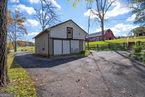 106 Settawig Road Brasstown NC 28902