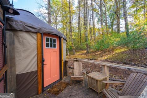 106 Settawig Road Brasstown NC 28902