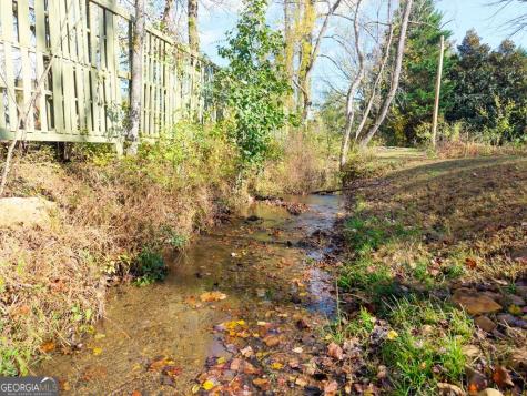 106 Settawig Road Brasstown NC 28902