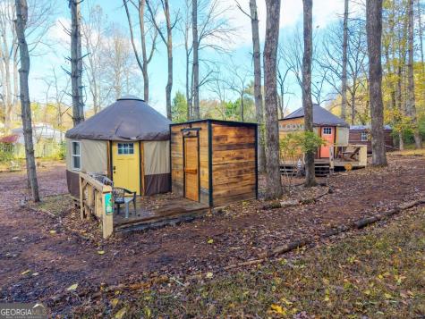 106 Settawig Road Brasstown NC 28902