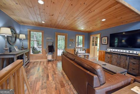 1335 Willard Mountain Road Blue Ridge GA 30513