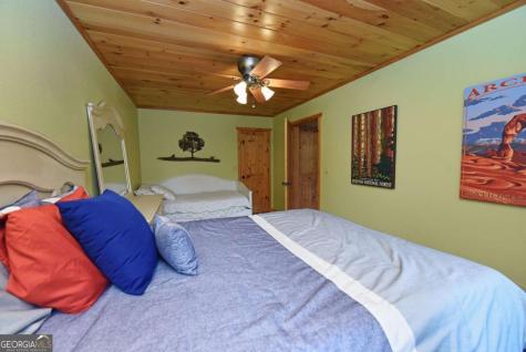 1335 Willard Mountain Road Blue Ridge GA 30513