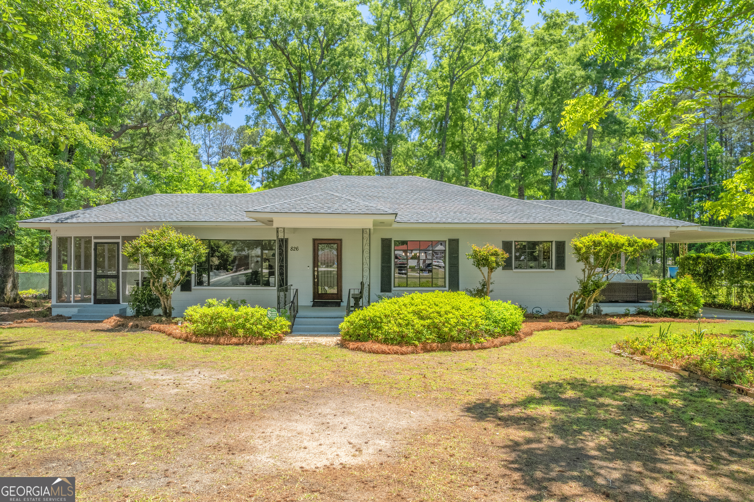 826 E Mccarty Street Sandersville GA 31082