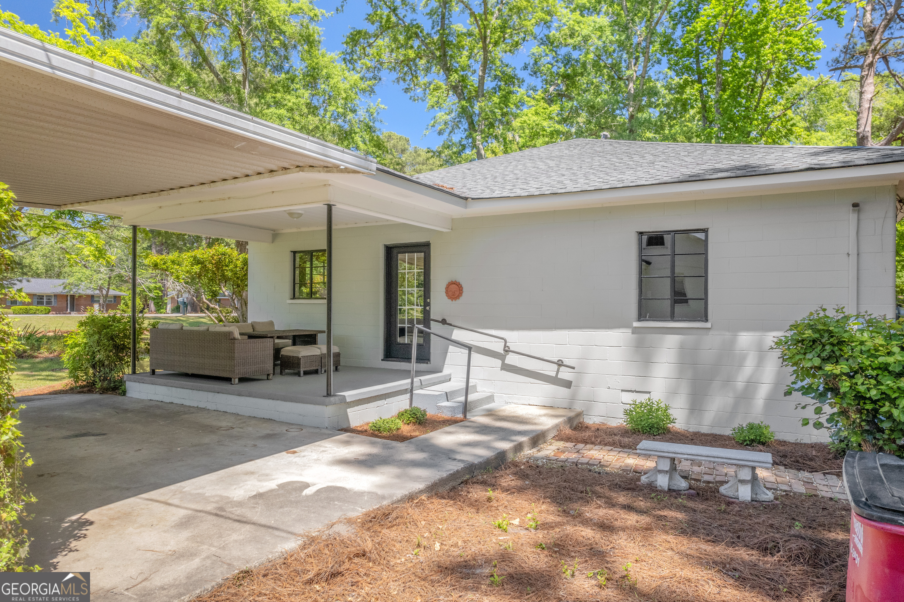 826 E Mccarty Street Sandersville GA 31082