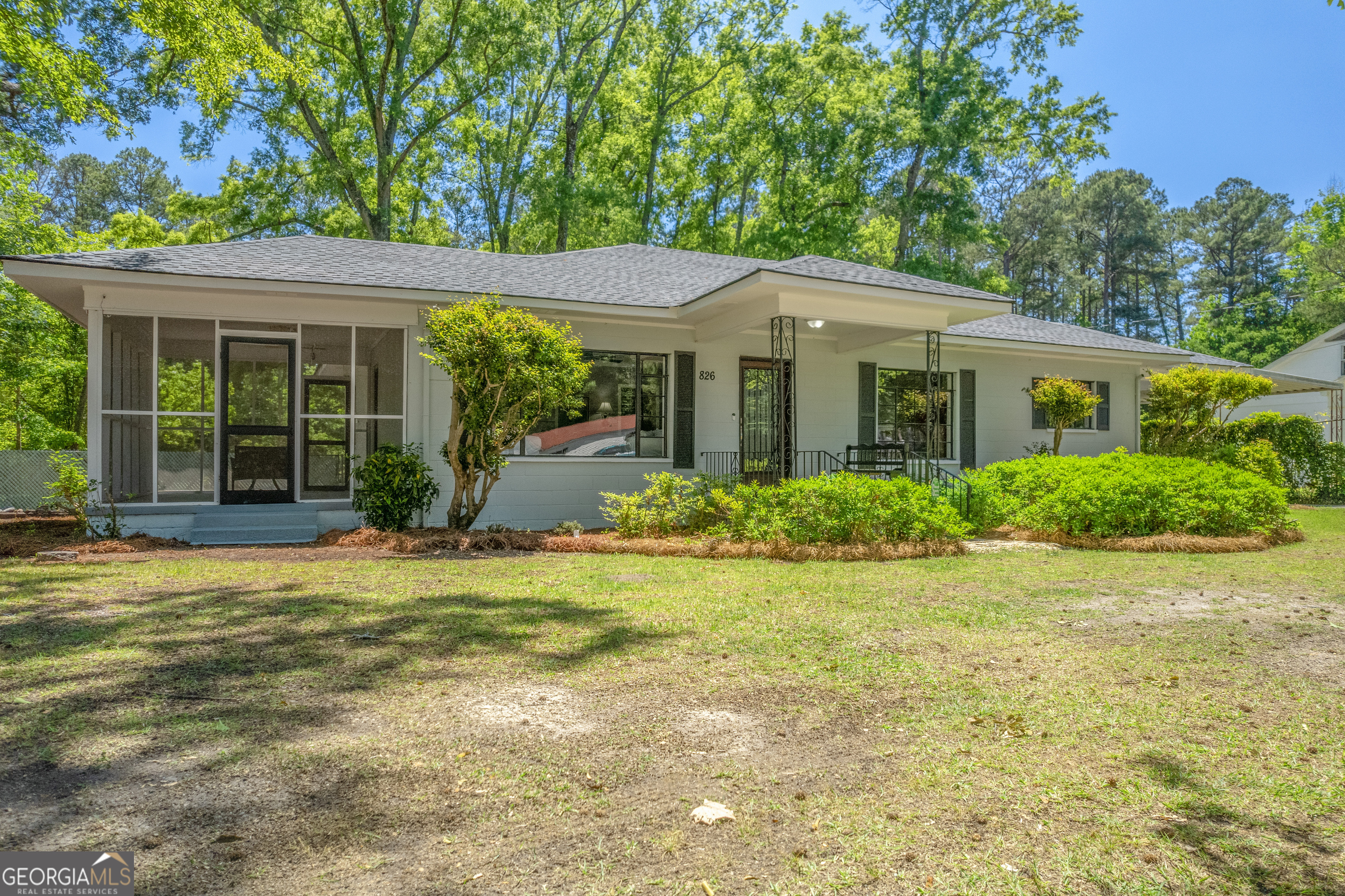 826 E Mccarty Street Sandersville GA 31082