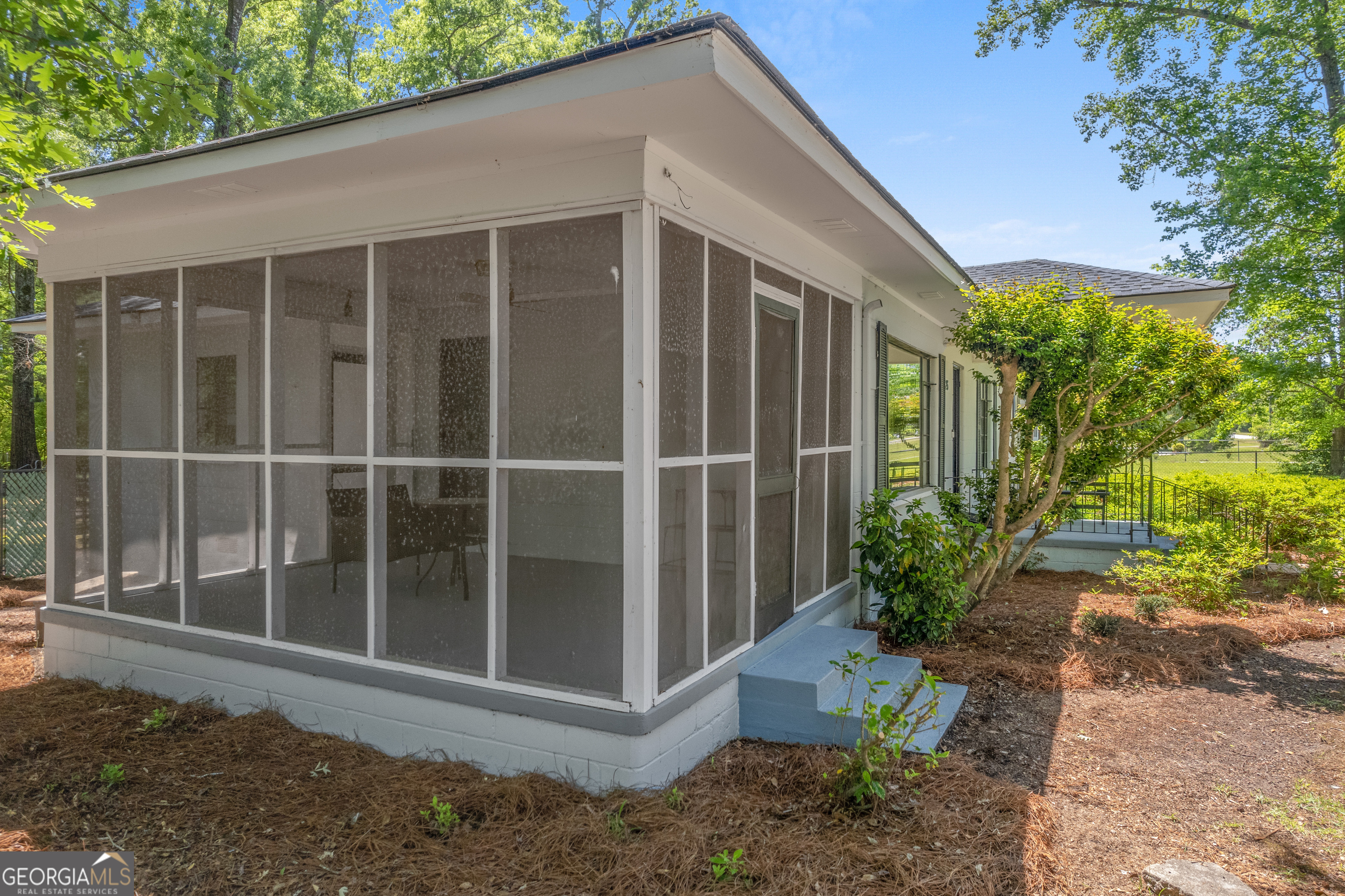 826 E Mccarty Street Sandersville GA 31082