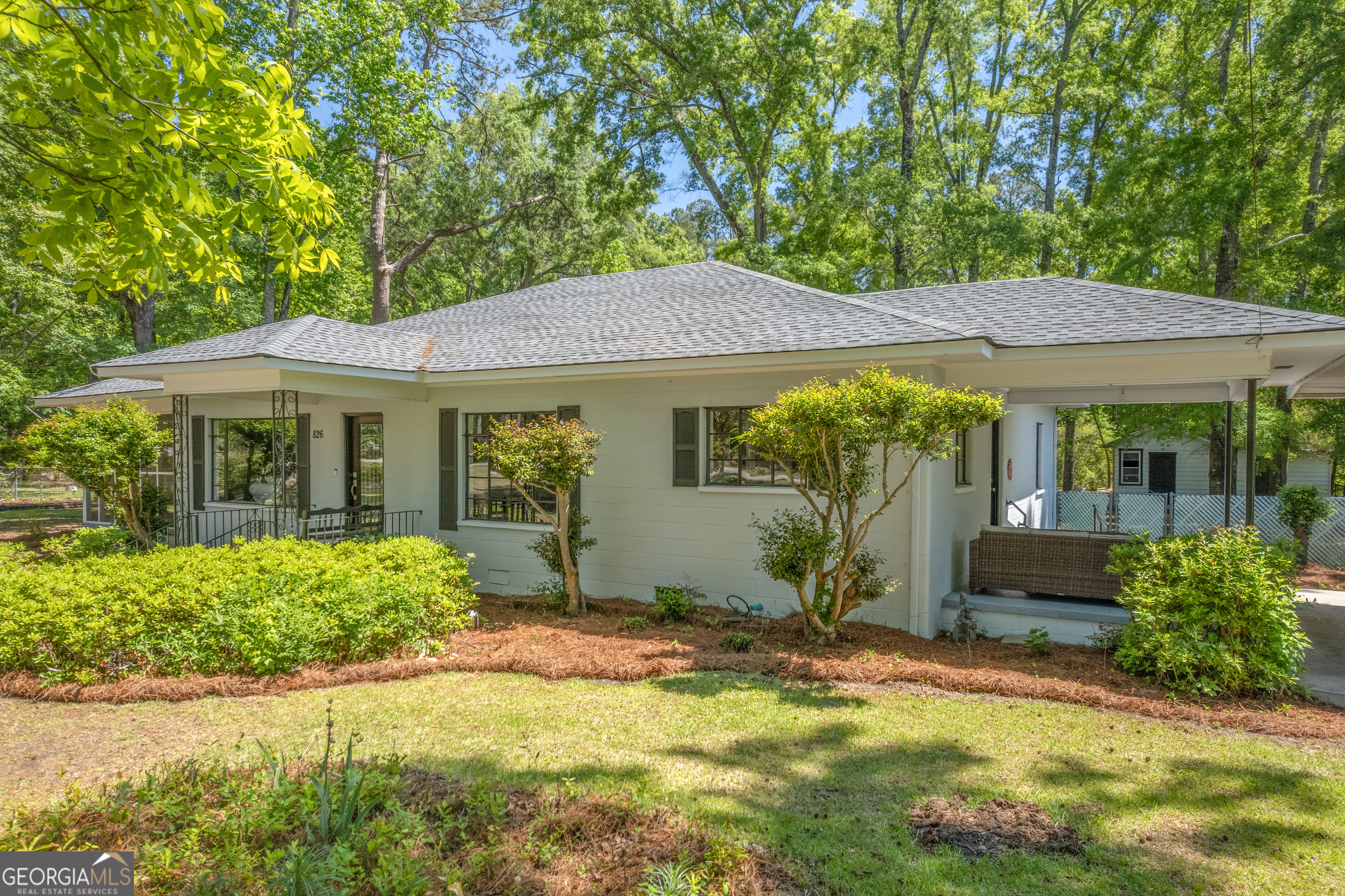 826 E Mccarty Street Sandersville GA 31082