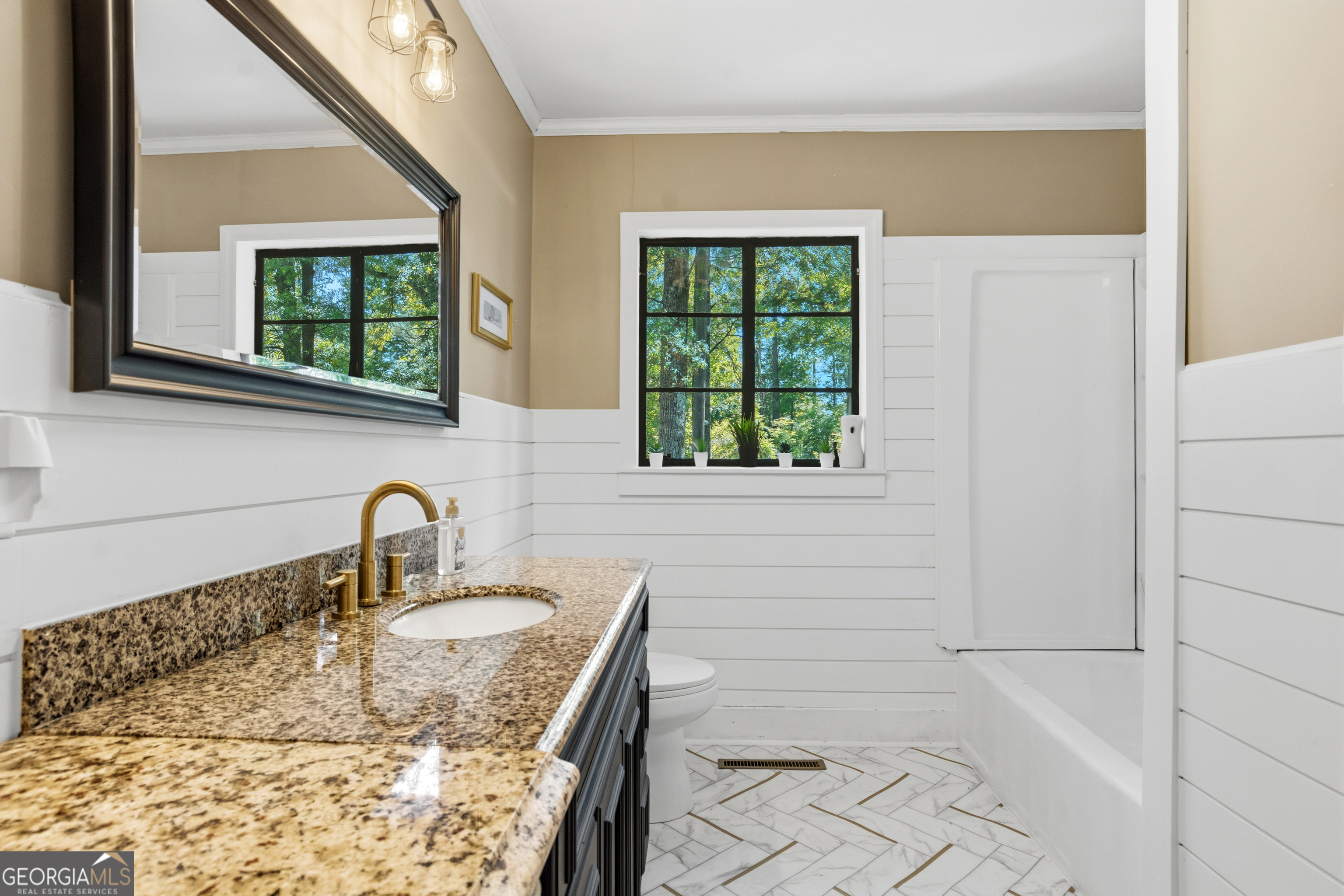 826 E Mccarty Street Sandersville GA 31082