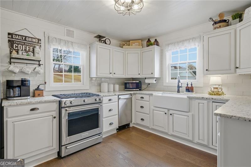 8525 Lanierland Farms Drive Gainesville GA 30506