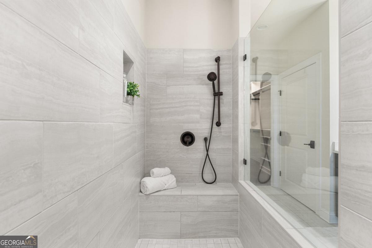 213 Phillips Lane Alpharetta GA 30009