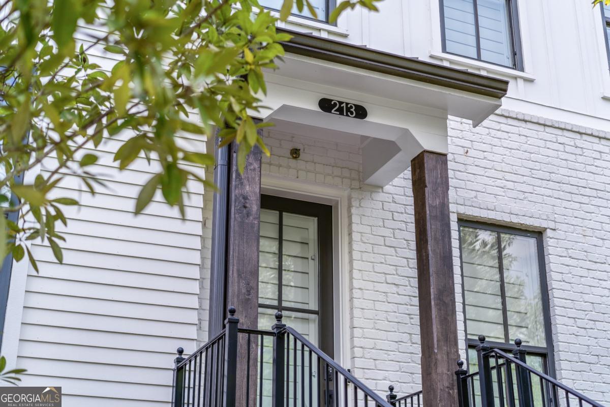 213 Phillips Lane Alpharetta GA 30009
