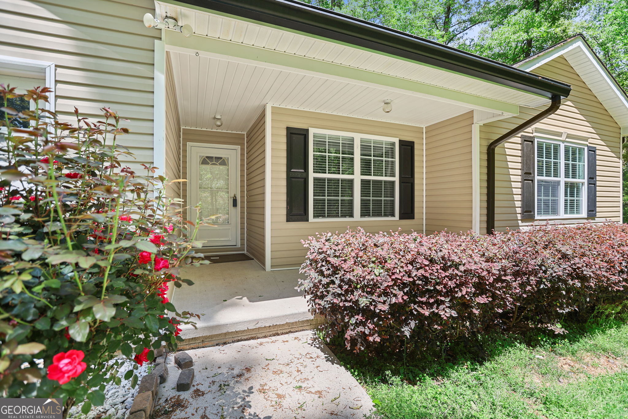 107 Trisha Lane Grantville GA 30220