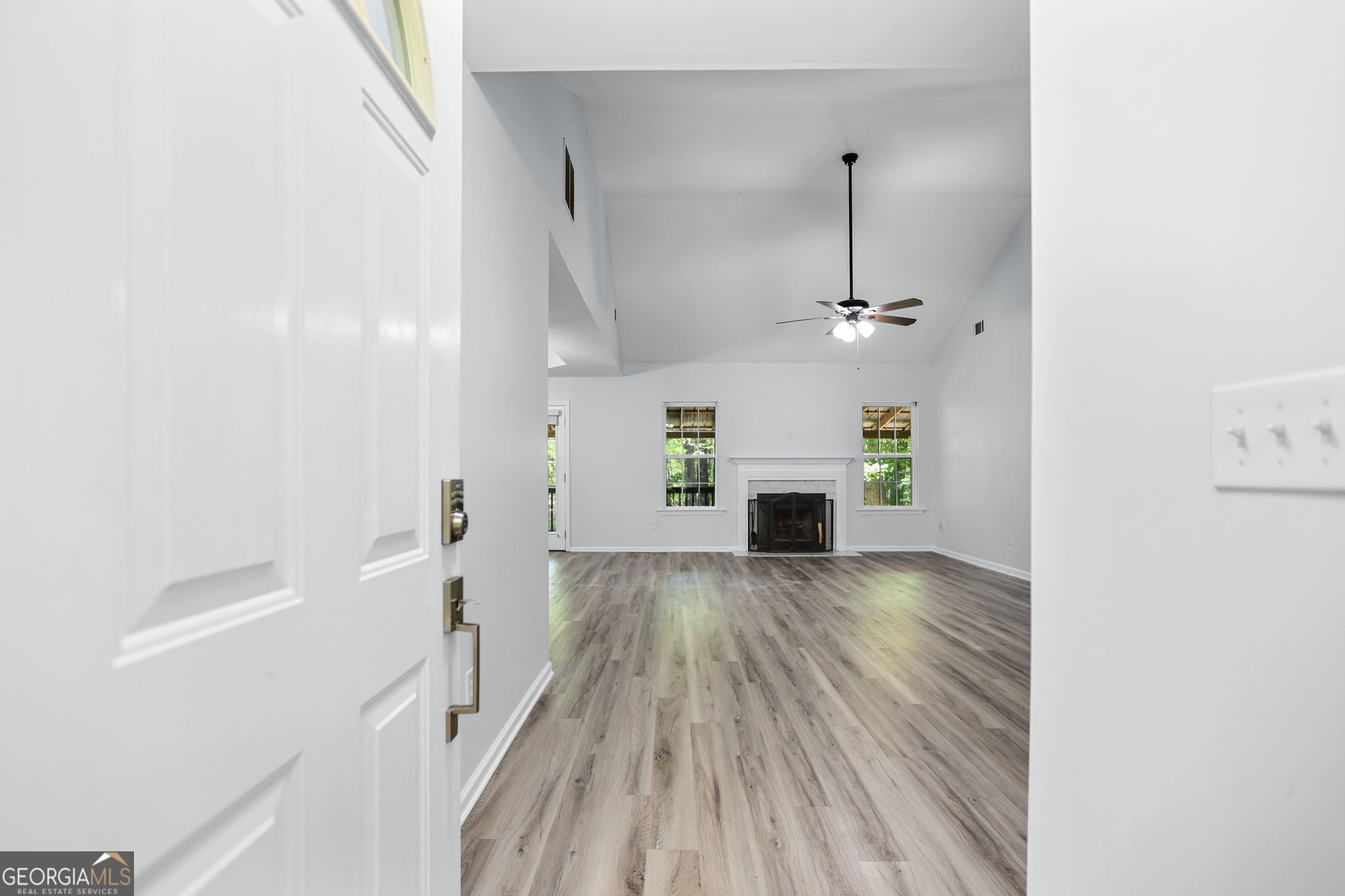 107 Trisha Lane Grantville GA 30220